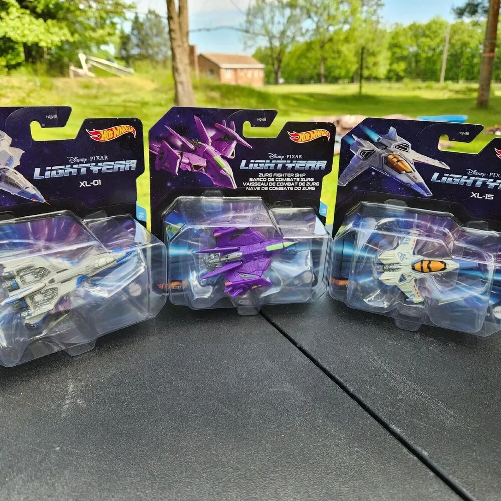 Disney Pixar Hot Wheels Lightyear Diecast XL-15 Fighter, XL-01, Zurg Fighter (3)